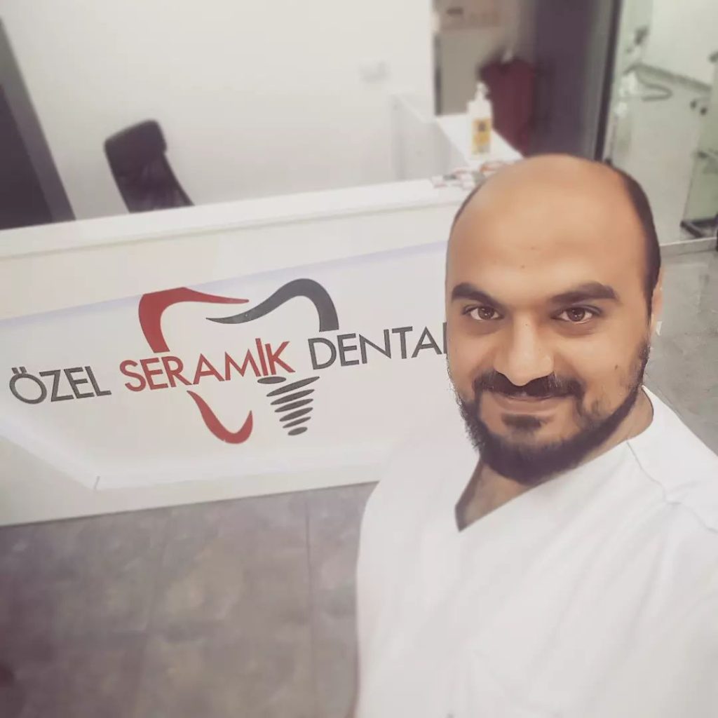 طبيب الأسنان مالك شولي