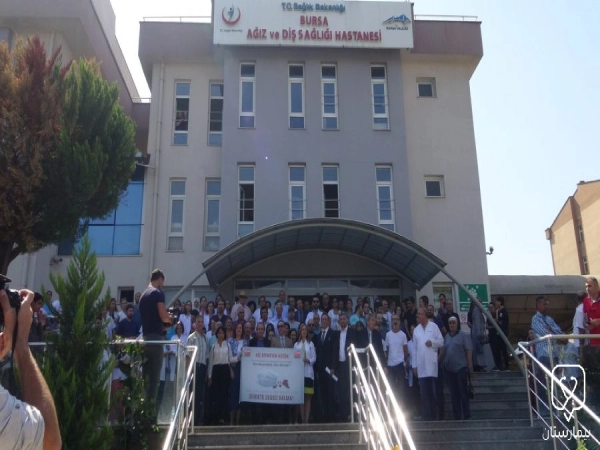 The staff of the Dental and Oral Hospital in Bursa