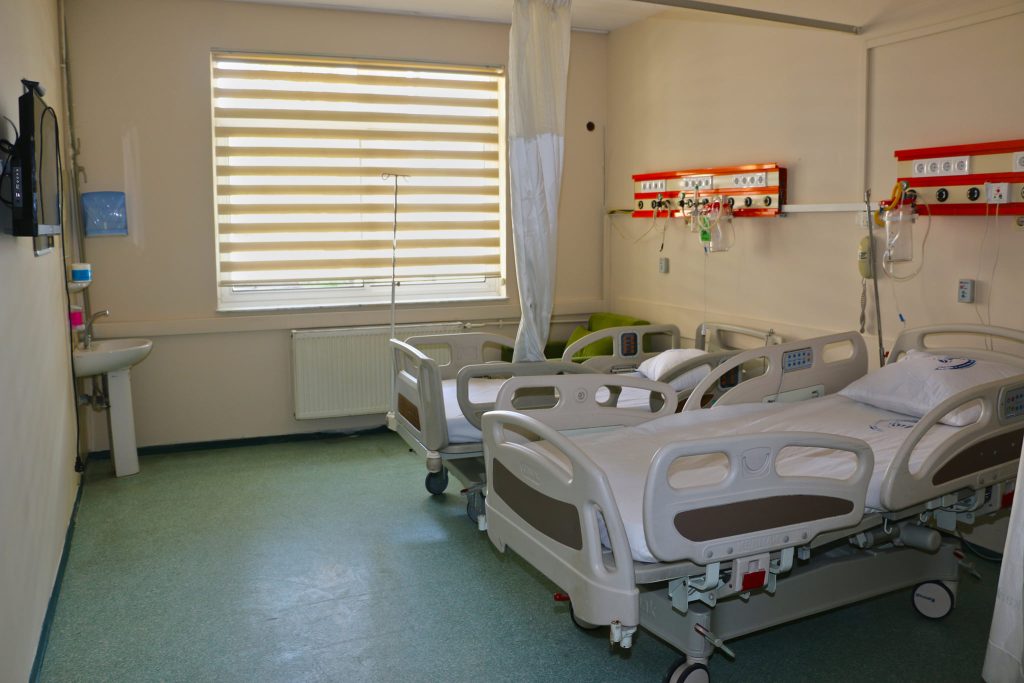 Patient rooms in Dr. Suad Sirin Hospital for Chest Diseases